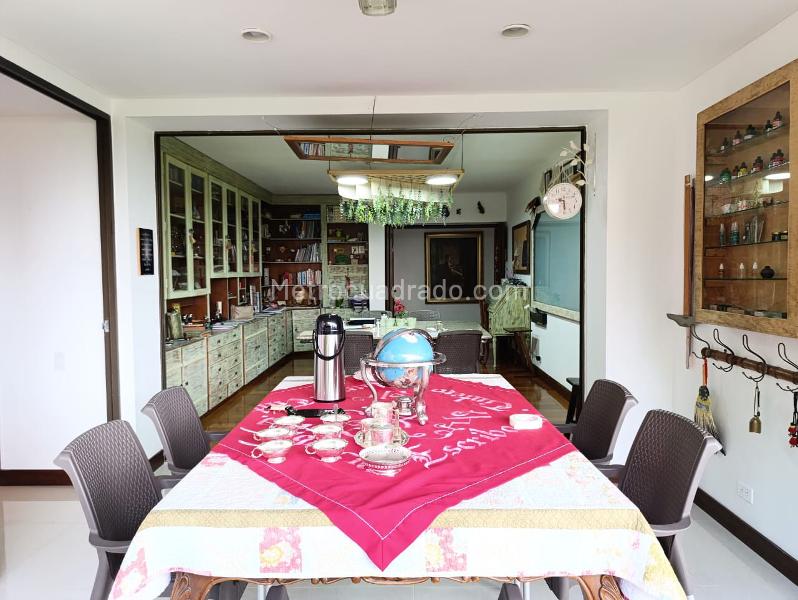 Apartamento Elegante de 4 Alcobas con Jacuzzi en El Poblado - 4