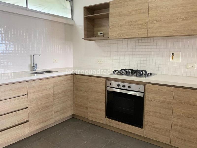 2BR Apartment with Modern Finishes in El Poblado - 6