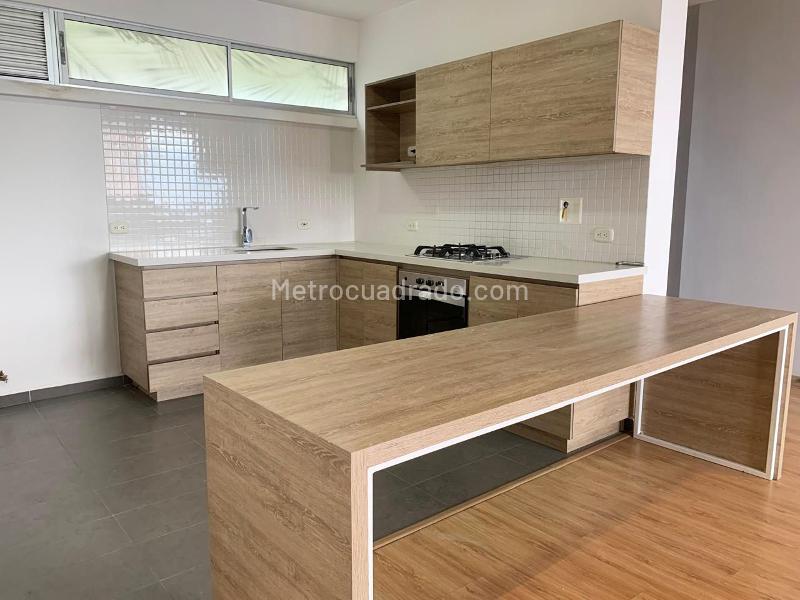 2BR Apartment with Modern Finishes in El Poblado - 8