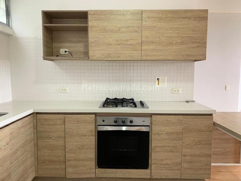 2BR Apartment with Modern Finishes in El Poblado - 9