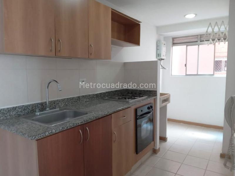 Apartamento Encantador de 2 Alcobas con Piscina en El Poblado - 8