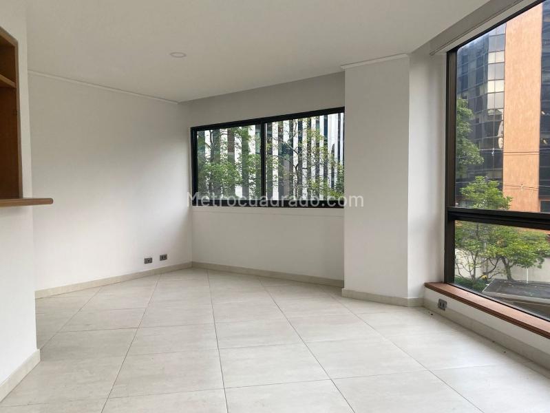 Cozy 2BR Apartment with Service Room in El Poblado - 4