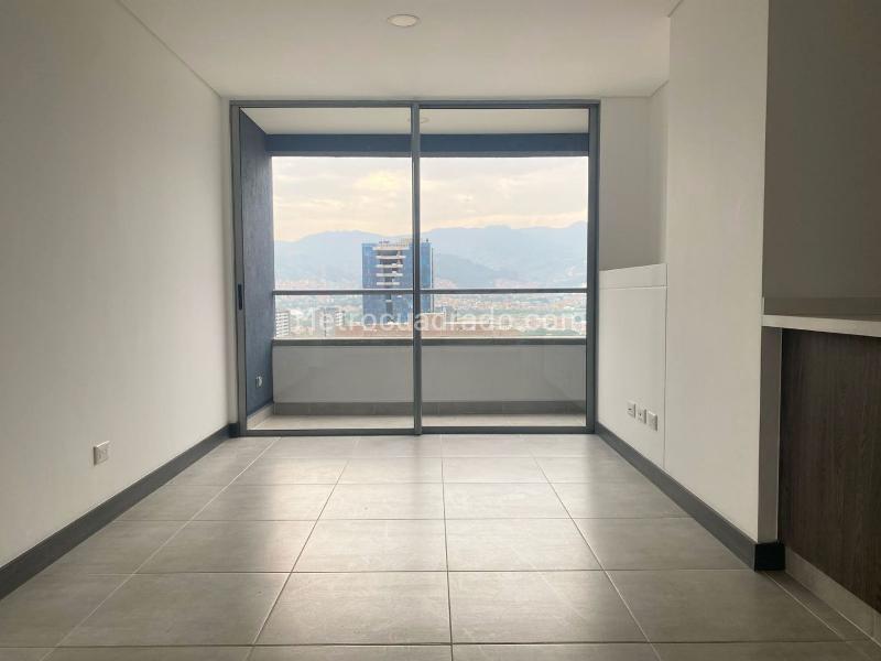 Apartamento de 2 Alcobas con Baños Privados en El Poblado - 4