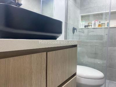 Apartamento de 2 alcobas en arriendo en El Poblado, Medellín, 95 m² · foto 15 de 16