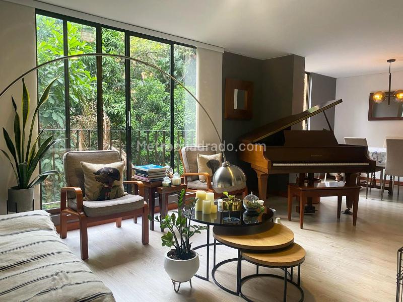 Apartamento de 2 Alcobas con Terraza en El Poblado (Unidad Cerrada) - 5