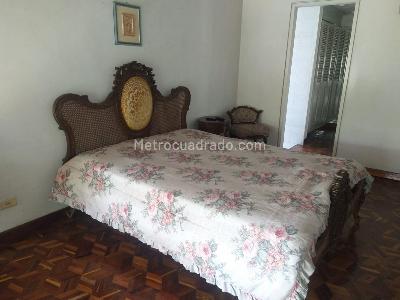 Casa de 4 alcobas en venta en El Poblado, Medellín, 300 m² · foto 10 de 19