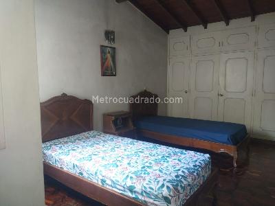 Casa de 4 alcobas en venta en El Poblado, Medellín, 300 m² · foto 11 de 19