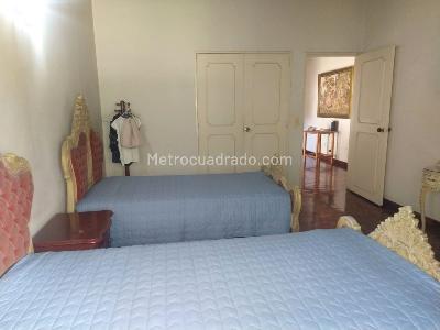 Casa de 4 alcobas en venta en El Poblado, Medellín, 300 m² · foto 13 de 19