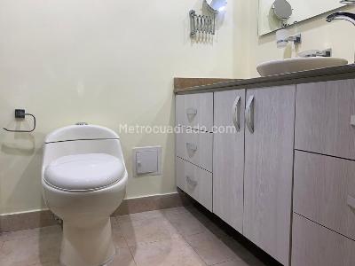 Apartamento de 4 alcobas en venta en El Poblado, Medellín, 177 m² · foto 16 de 19