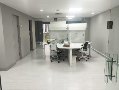 Oficina en Arriendo, EL POBLADO, Medellín