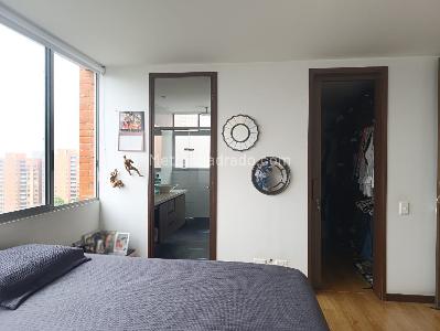 Apartamento de 3 alcobas en venta en El Poblado, Medellín, 156 m² · foto 11 de 19