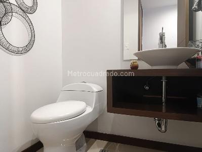 Apartamento de 3 alcobas en venta en El Poblado, Medellín, 156 m² · foto 17 de 19