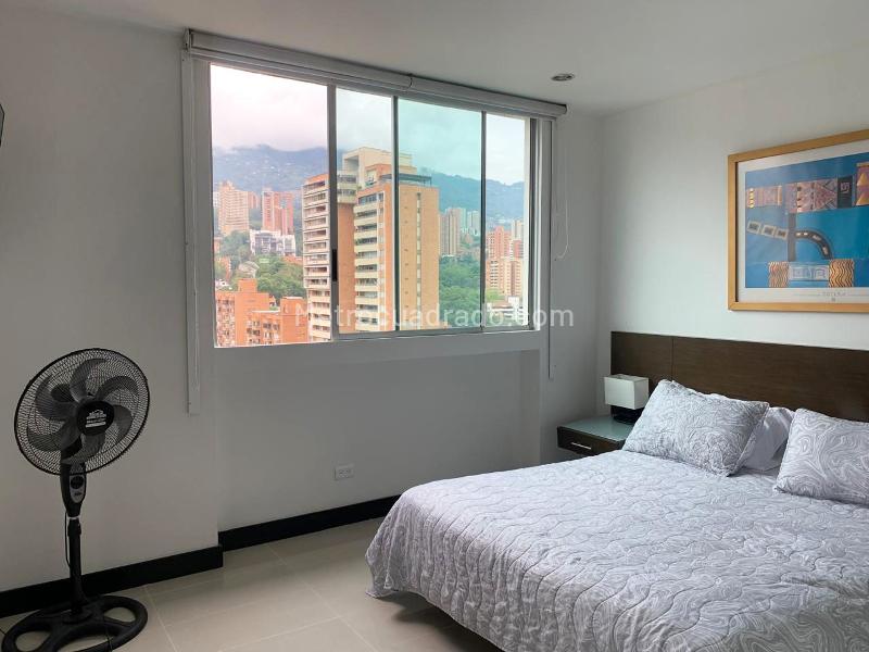 Apartamento Amoblado de 2 Alcobas con Balcón y Parqueadero en El Poblado - 9