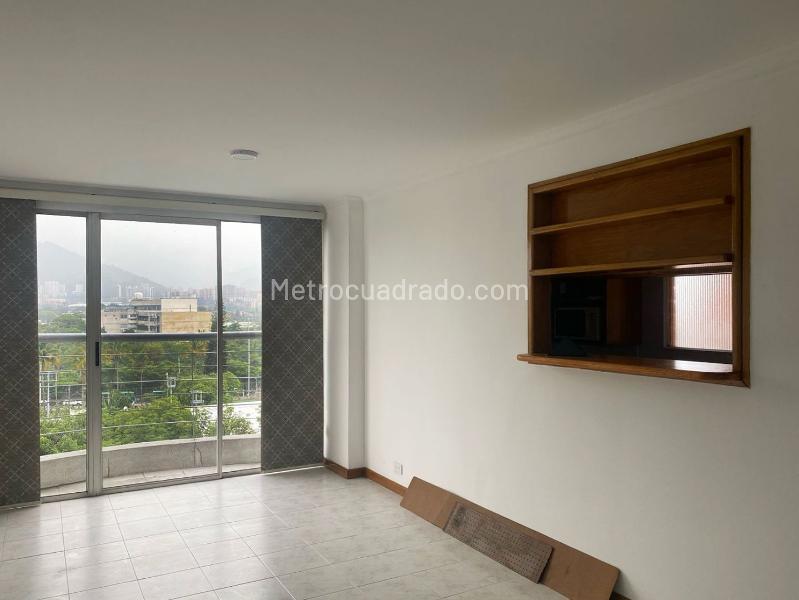 Cozy 2BR Apartment in El Poblado - 4