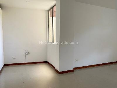 Apartamento de 2 alcobas en venta en Envigado, Envigado, 84 m² · foto 11 de 16