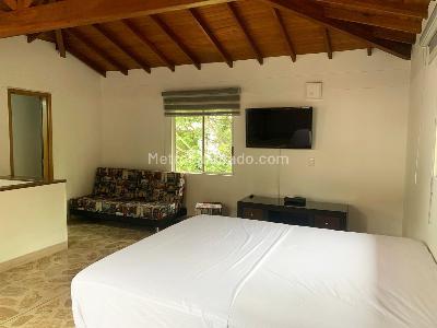 Casa de 4 alcobas en arriendo en El Poblado, Medellín, 300 m² · foto 11 de 19