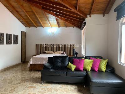Casa de 4 alcobas en arriendo en El Poblado, Medellín, 300 m² · foto 12 de 19