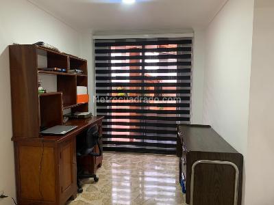 Casa de 4 alcobas en arriendo en El Poblado, Medellín, 300 m² · foto 9 de 19
