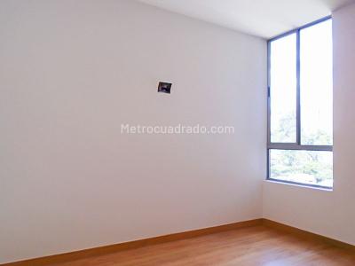 Apartamento de 3 alcobas en arriendo en El Poblado, Medellín, 72 m² · foto 10 de 14