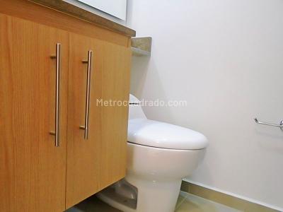 Apartamento de 3 alcobas en arriendo en El Poblado, Medellín, 72 m² · foto 11 de 14