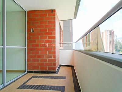 Apartamento de 3 alcobas en arriendo en El Poblado, Medellín, 72 m² · foto 14 de 14