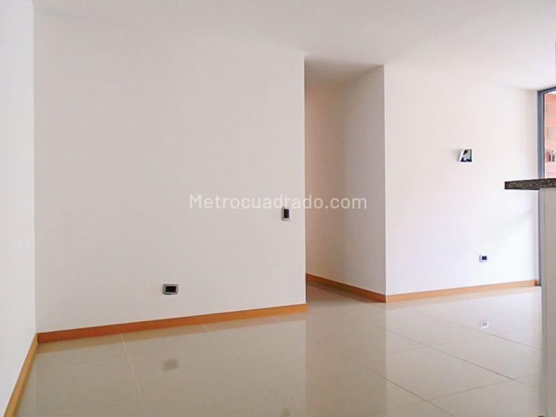 Apartamento Moderno de 2 Alcobas en El Poblado - 2