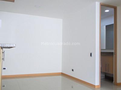 Apartamento de 3 alcobas en arriendo en El Poblado, Medellín, 72 m² · foto 3 de 14