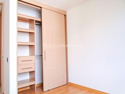 Apartamento de 3 alcobas en arriendo en El Poblado, Medellín, 72 m² · foto 9 de 14