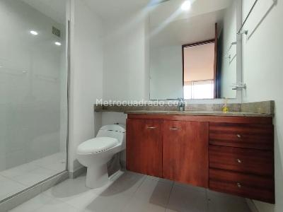 Apartaestudio en arriendo en El Poblado, Medellín · foto 14 de 16