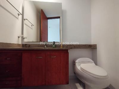 Apartaestudio en arriendo en El Poblado, Medellín · foto 15 de 16