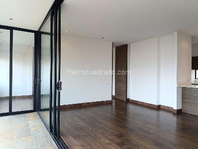 Apartamento en arriendo en El Poblado, Medellín · foto 2 de 20