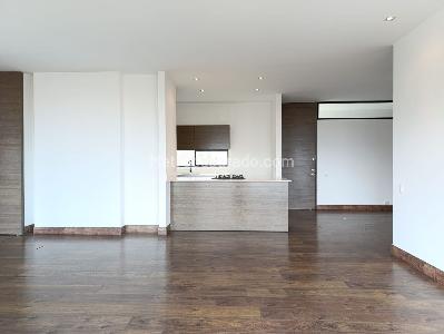 Apartamento en arriendo en El Poblado, Medellín · foto 3 de 20