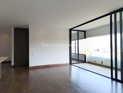 Apartamento en arriendo en El Poblado, Medellín · foto 4 de 20