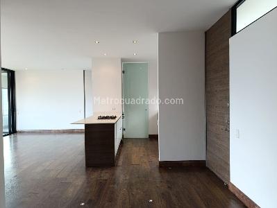 Apartamento en arriendo en El Poblado, Medellín · foto 6 de 20