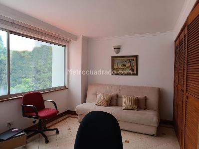 Apartamento de 3 alcobas en venta en El Poblado, Medellín, 195 m² · foto 17 de 20