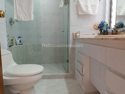 Apartamento de 3 alcobas en venta en El Poblado, Medellín, 195 m² · foto 20 de 20