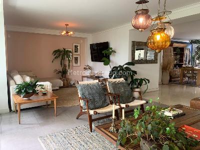 Apartamento de 3 alcobas en venta en El Poblado, Medellín, 195 m² · foto 2 de 19