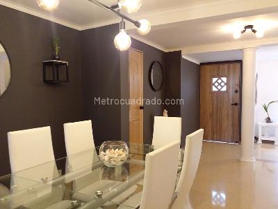 Casa de 3 alcobas en venta en Envigado, Envigado, 214 m² · foto 3 de 19