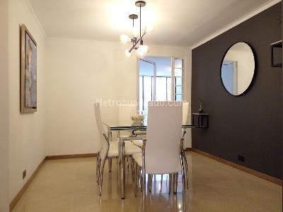 Casa de 3 alcobas en venta en Envigado, Envigado, 214 m² · foto 4 de 19