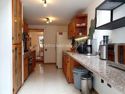 Casa de 3 alcobas en venta en Envigado, Envigado, 214 m² · foto 7 de 19