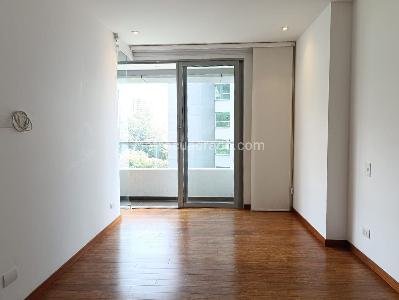 Apartaestudio en arriendo en El Poblado, Medellín, 57 m² · foto 11 de 13