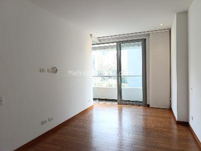 Apartaestudio en arriendo en El Poblado, Medellín, 57 m² · foto 8 de 13