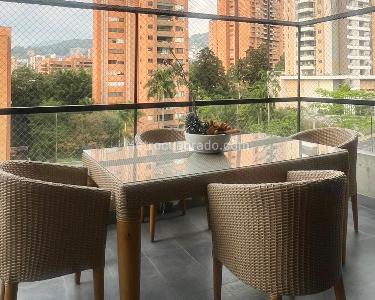 Apartamento de 2 alcobas en venta en El Poblado, Medellín, 115 m² · foto 12 de 12