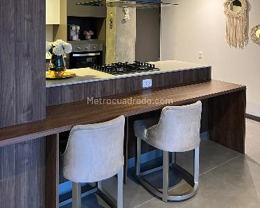 Apartamento de 2 alcobas en venta en El Poblado, Medellín, 115 m² · foto 6 de 12
