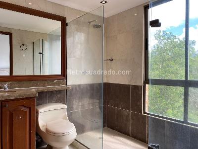 Apartamento de 4 alcobas en venta en El Poblado, Medellín, 333 m² · foto 17 de 20