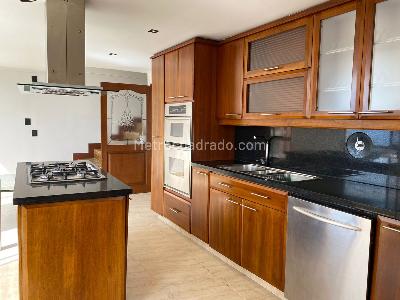 Apartamento de 4 alcobas en venta en El Poblado, Medellín, 333 m² · foto 5 de 20