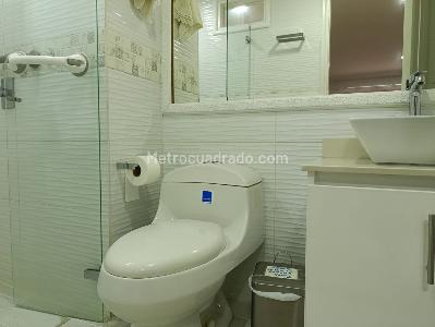 Apartamento en venta en El Poblado, Medellín · foto 18 de 20