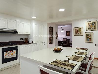 Apartamento en venta en El Poblado, Medellín · foto 9 de 20