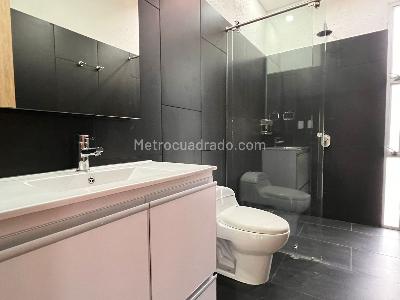 Casa de 3 alcobas en venta en Envigado, Envigado, 360 m² · foto 15 de 19