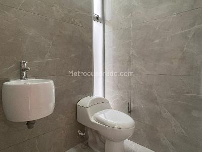 Casa de 3 alcobas en venta en Envigado, Envigado, 360 m² · foto 17 de 19